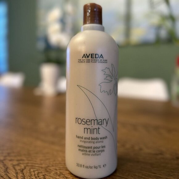 NEW! Aveda -Rosemary Mint Hand & Body Wash 1L/ 33.8OZ - Picture 1 of 2